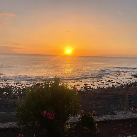 Max Neptuno 1st Line Ocean View Apartament *