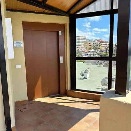 Max Neptuno 1st Line Ocean View Apartament