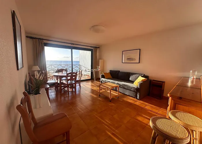 Max Neptuno 1st Line Ocean View Apartament *