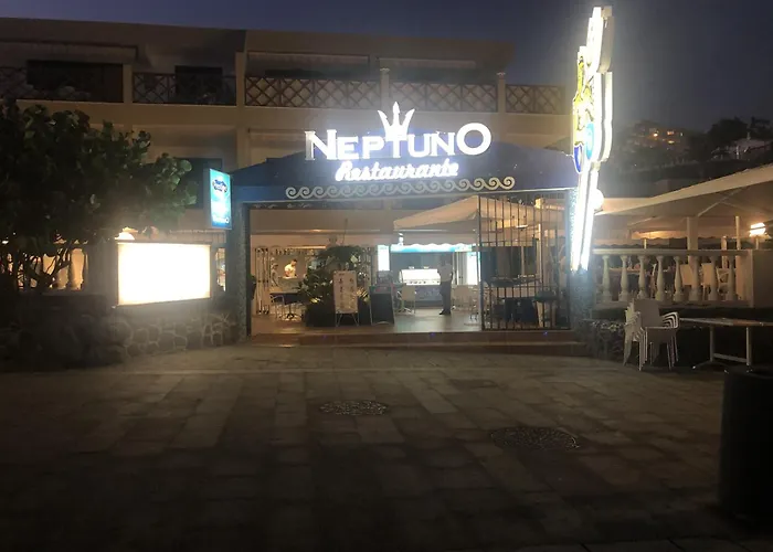 Max Neptuno 1st Line Ocean View 아파트